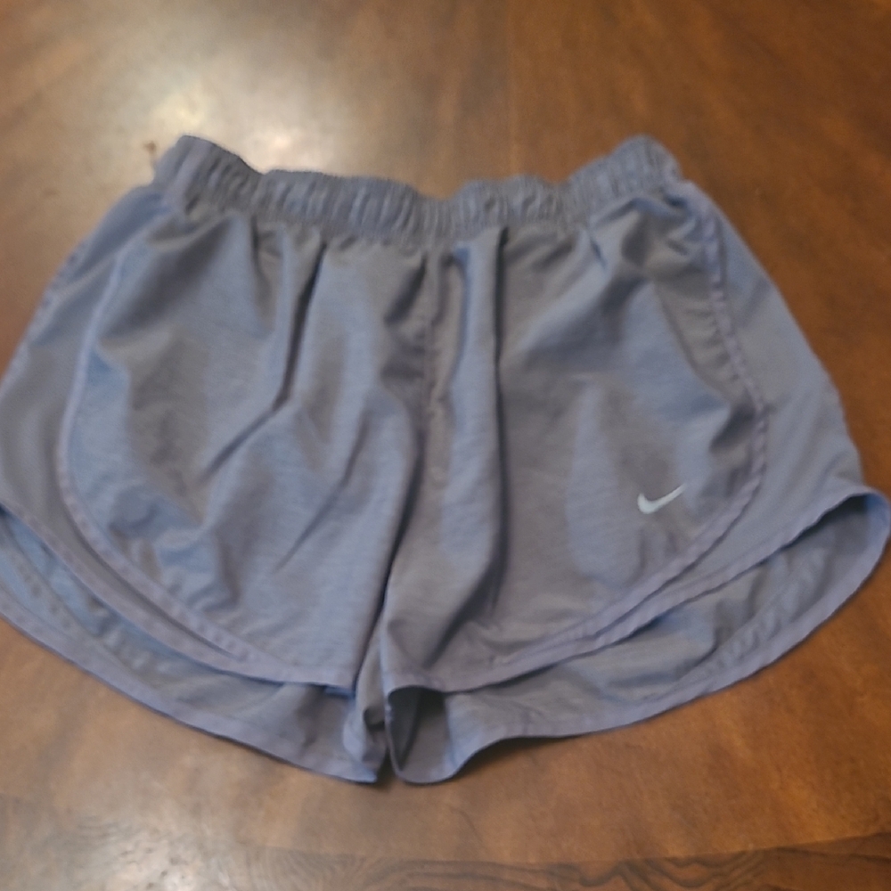Nike Gray Athletic Shorts Lightweight Breathable Design